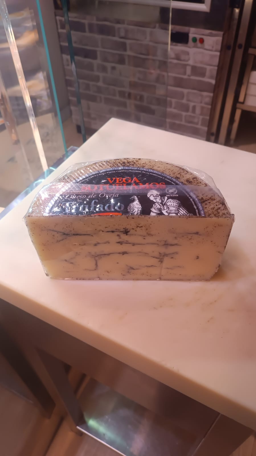 Queso Curado Trufado Vega Sotuelamos